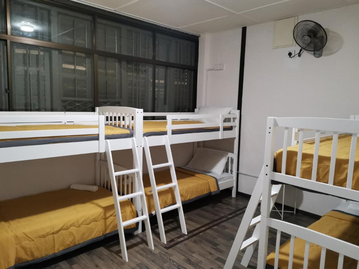 G Fortune Guest House+ George Town Exteriör bild